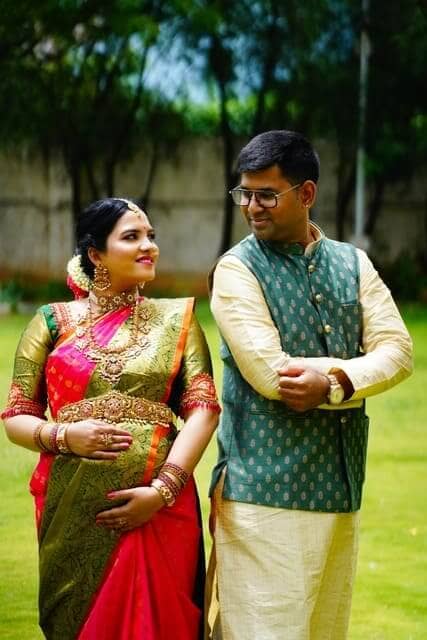 Aarti + Kushal's Maternity Session - Photography by Azra